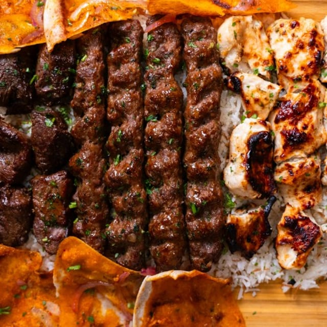 ROYAL MIXED GRILL.