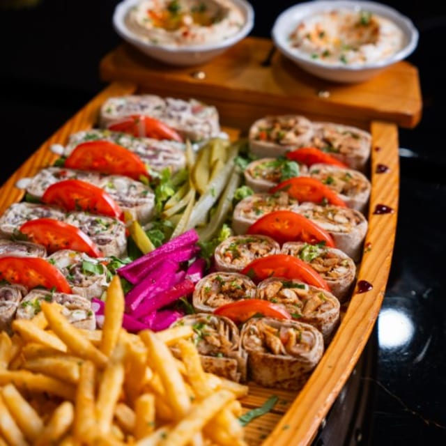Shawarma Chicken Sushi Boat (4 Persons).