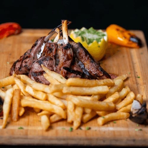 LAMBCHOPS (4) PIECES.