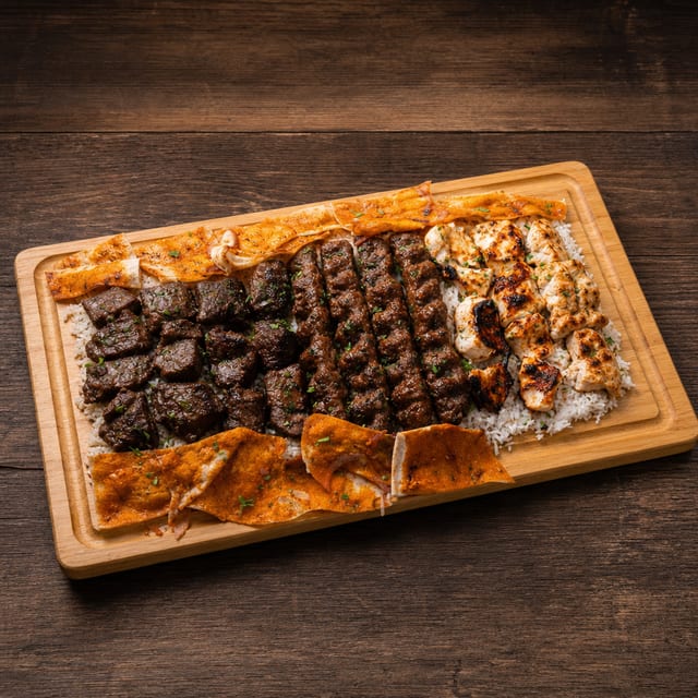 ROYAL MIXED GRILL.