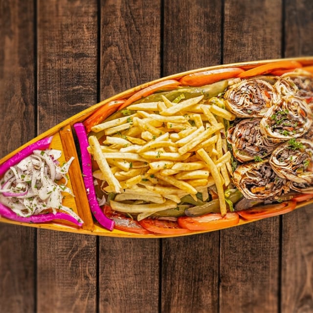 Shawarma Chicken Sushi Boat (Persons).