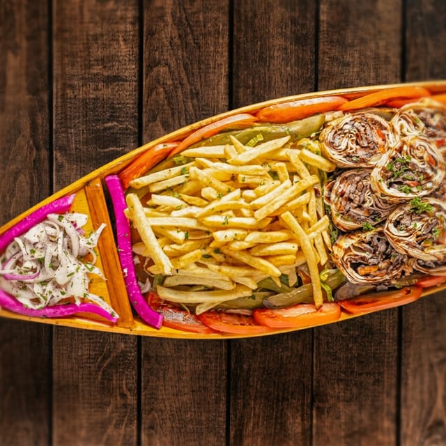 Shawarma Chicken Sushi Boat (1 Person).
